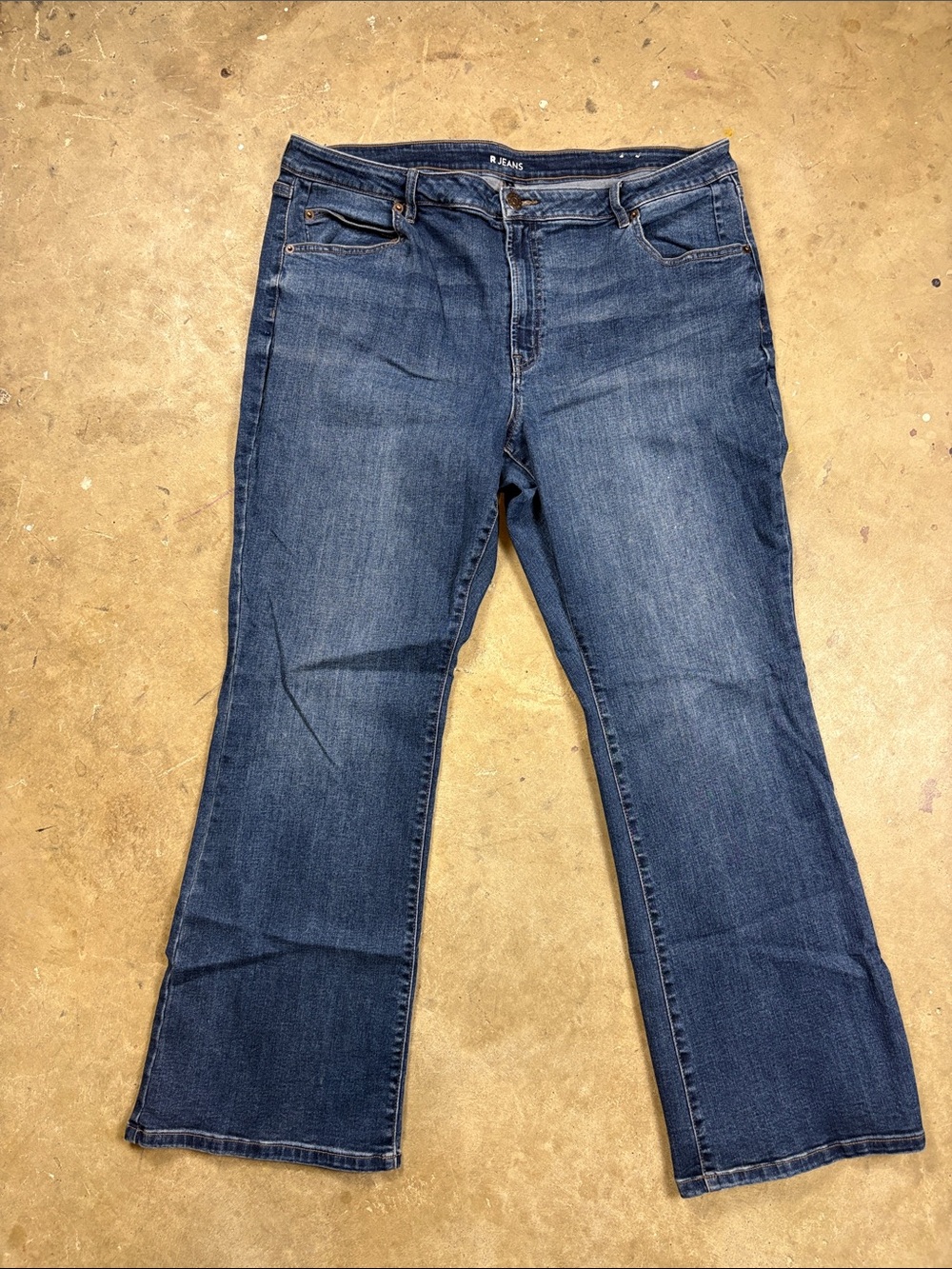 R Jeans Classic Women's Flared Leg Blue Denim Jeans Size 34